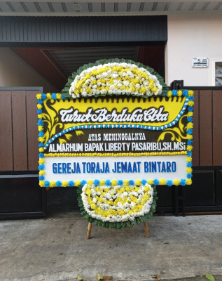 Papan Bunga Duka di Panti