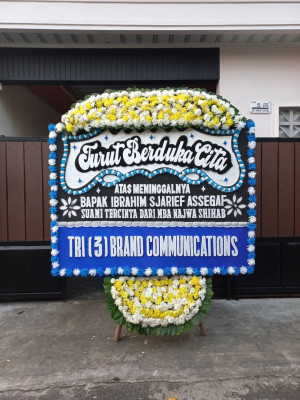 Papan Bunga Duka di Panti